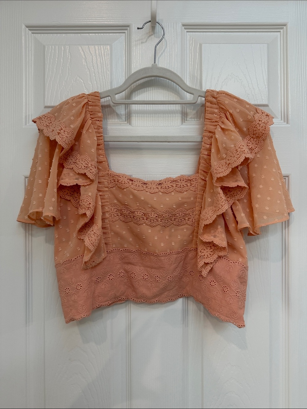 Hope & Ivy Broderie Frill Sleeve Peach Crop Top - Picture 3 of 14